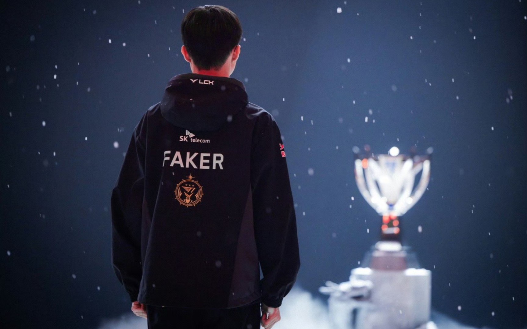 上下双C发挥稳定 RNG战胜LGD保持不败