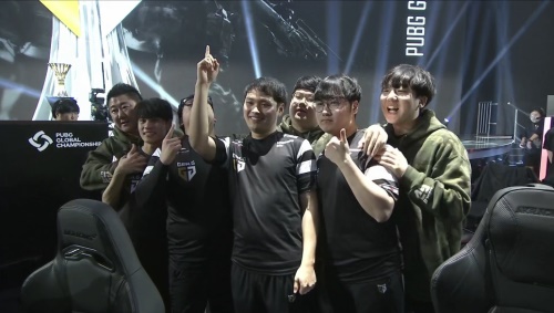 2025 LPL夏季赛A组战队海报一览：开赛倒计时3天！